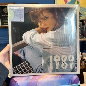 1989 Taylor’s Version Vinyl record - Aquaramine Green Edition - Sealed